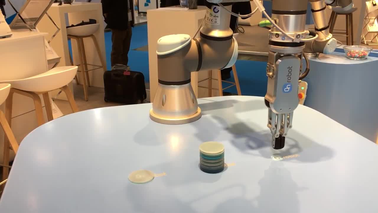 Automatica 2018의 RG2 및 HEX 스태킹/언스태킹 애플리케이션