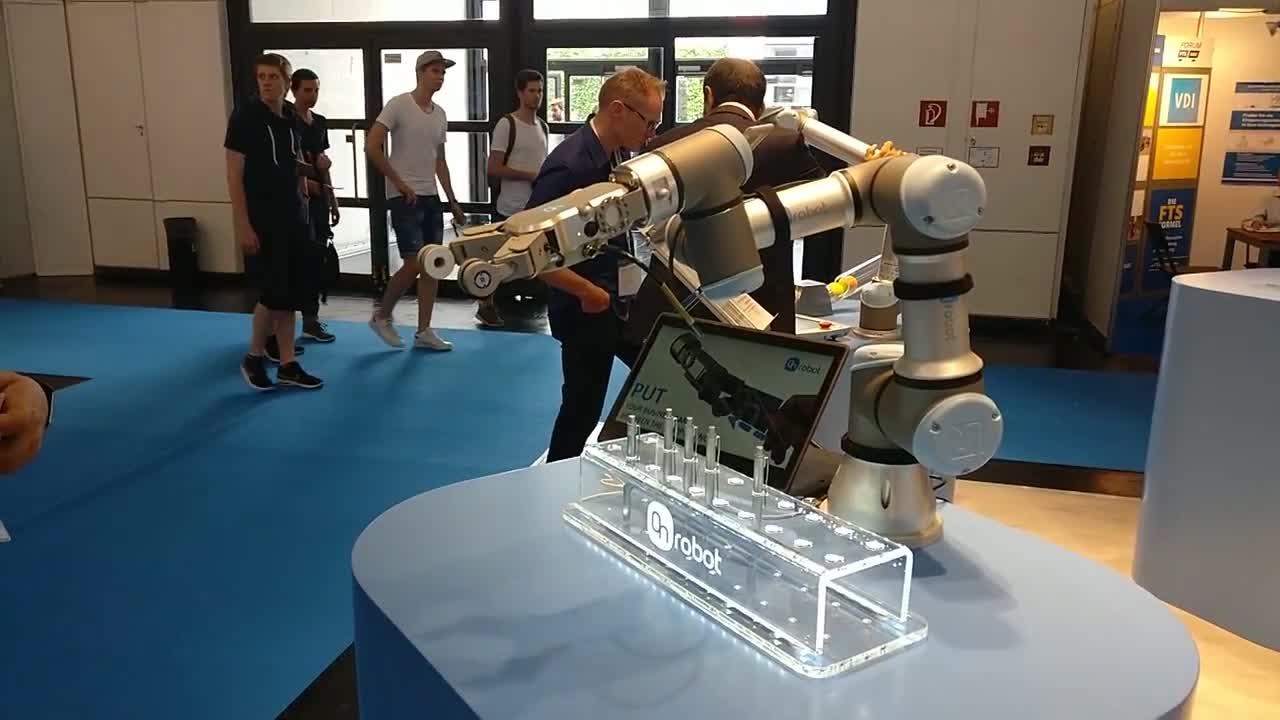 Aplicație de Prindere Inteligentă RG2-FT la Automatica 2018